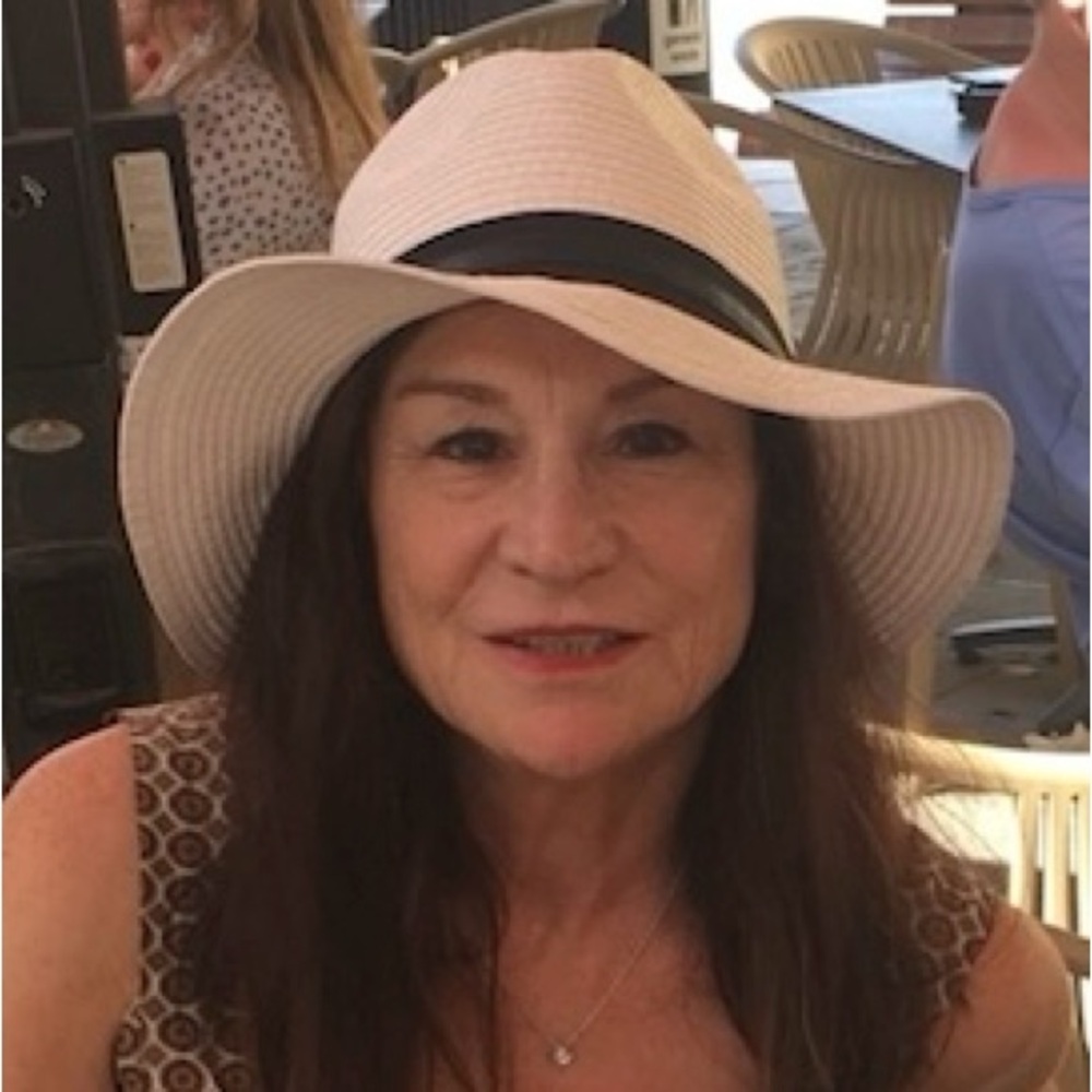 Meet your Posher, Leslee